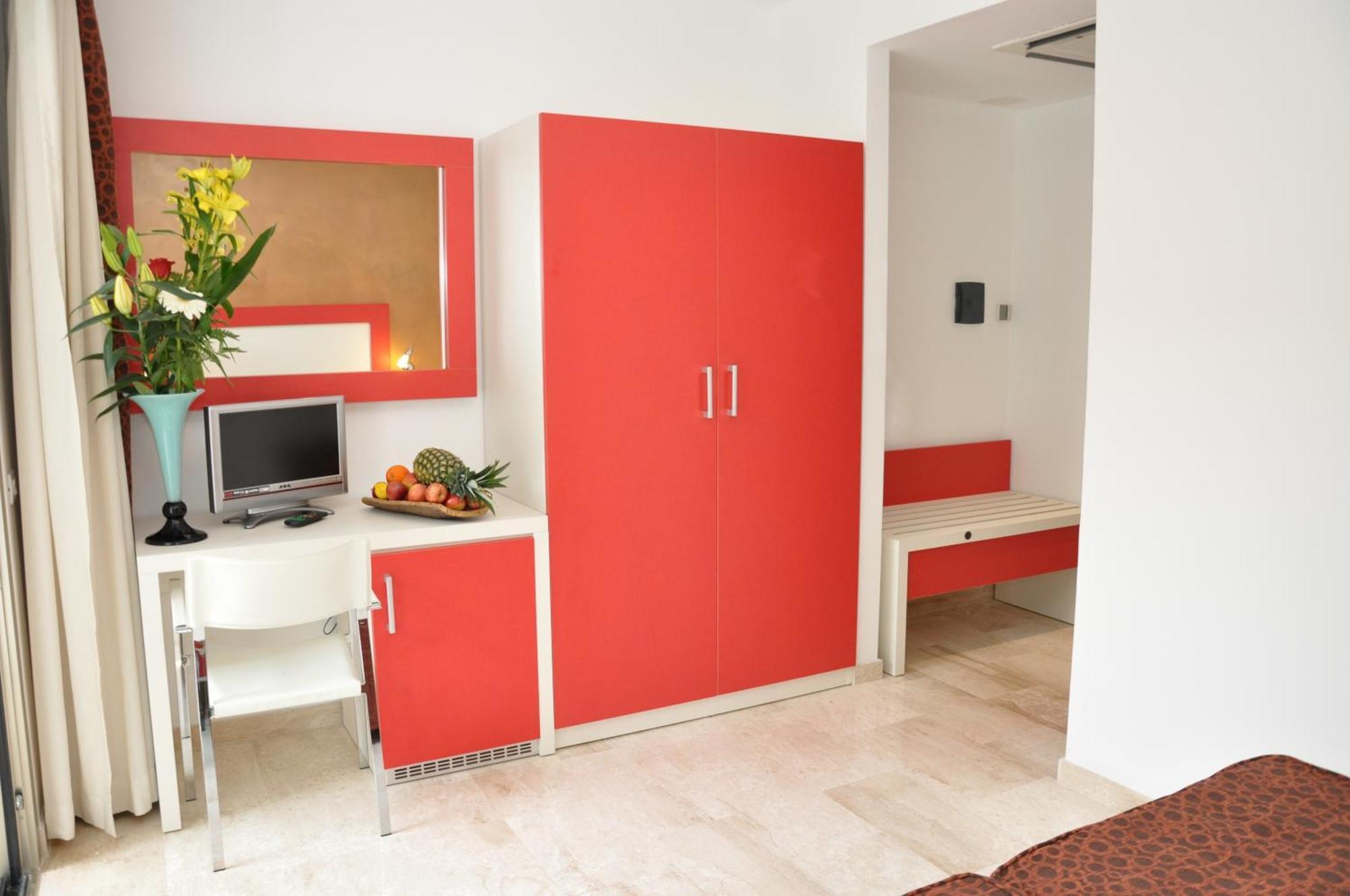 Gil'S Hotel Ольбія Екстер'єр фото